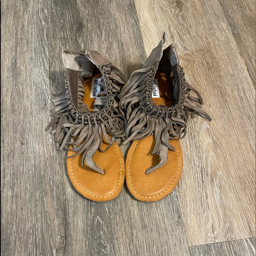 Very gently used sandals